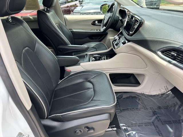 used 2023 Chrysler Pacifica car, priced at $27,000