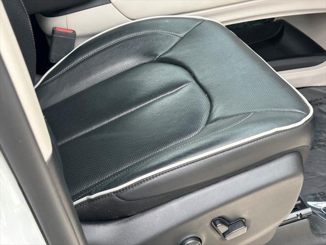 used 2023 Chrysler Pacifica car, priced at $27,000