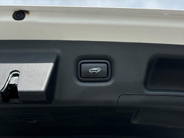 used 2023 Hyundai Santa Fe car, priced at $22,000