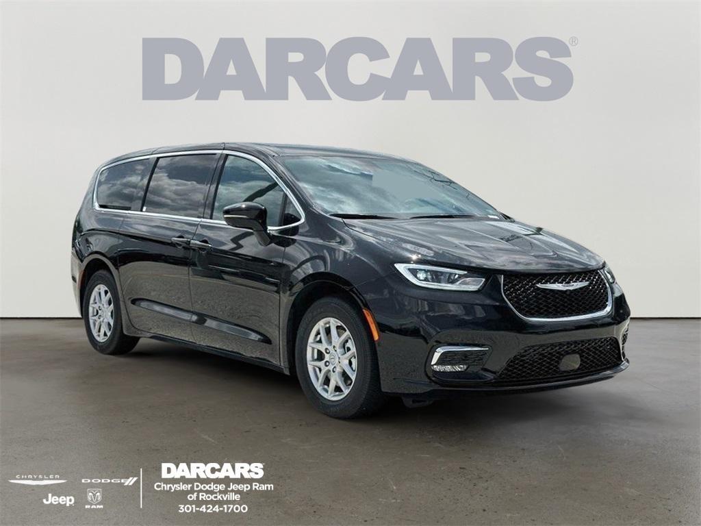 new 2025 Chrysler Pacifica car, priced at $39,000