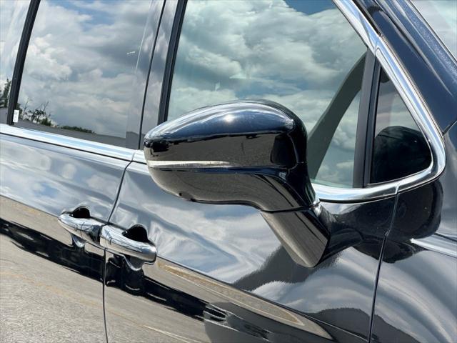 new 2025 Chrysler Pacifica car, priced at $42,782
