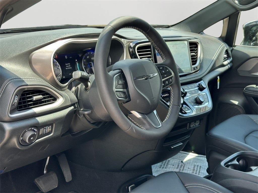 new 2025 Chrysler Pacifica car, priced at $39,000