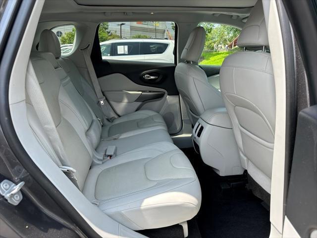 used 2019 Jeep Cherokee car, priced at $16,331