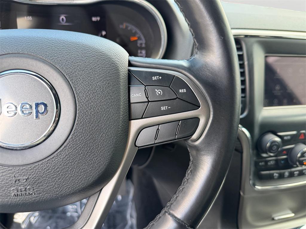 used 2021 Jeep Grand Cherokee car, priced at $17,900