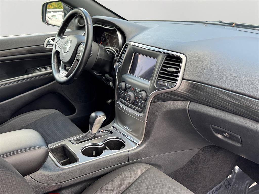 used 2021 Jeep Grand Cherokee car, priced at $17,900