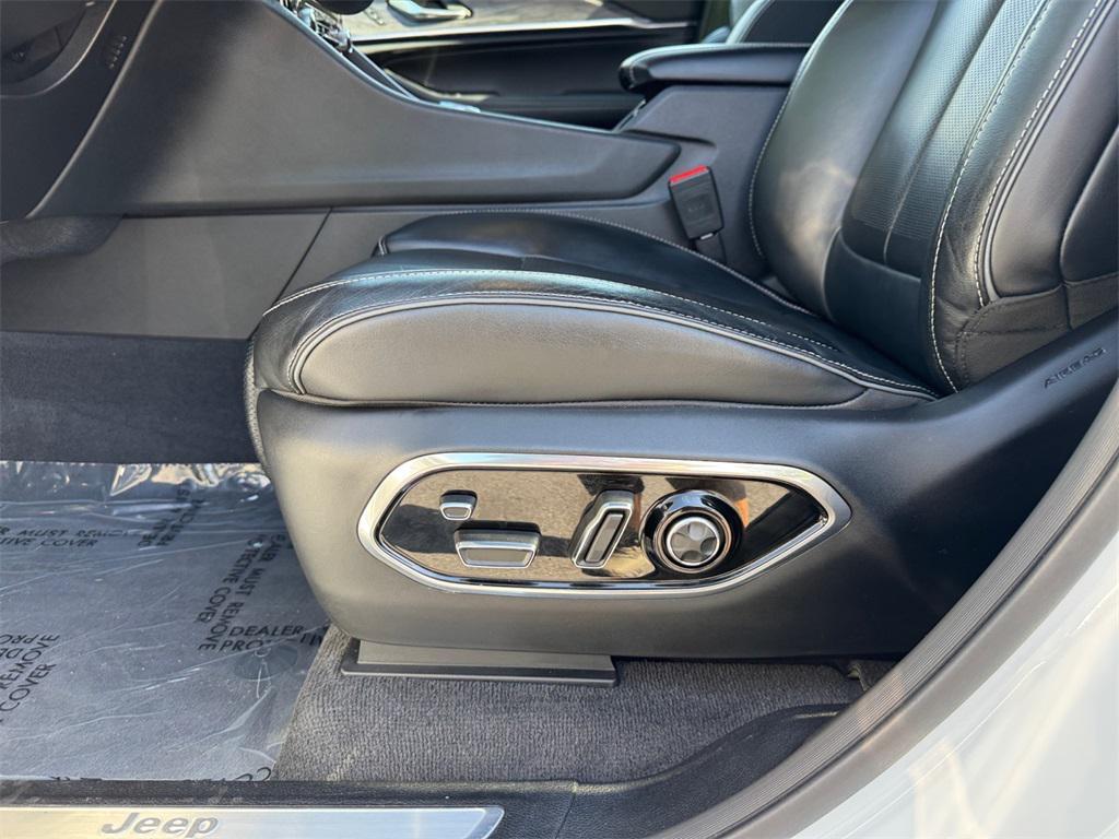 used 2021 Jeep Grand Cherokee L car, priced at $31,995