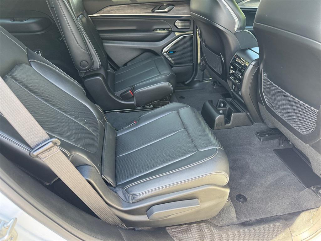 used 2021 Jeep Grand Cherokee L car, priced at $31,995