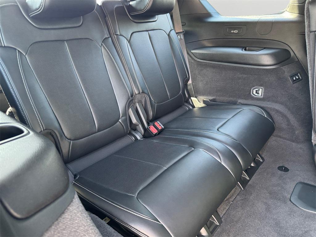 used 2021 Jeep Grand Cherokee L car, priced at $31,995