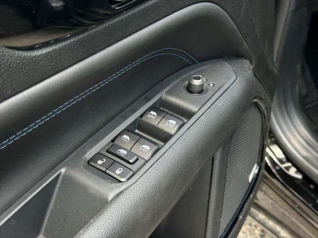 new 2025 Jeep Compass car, priced at $37,500