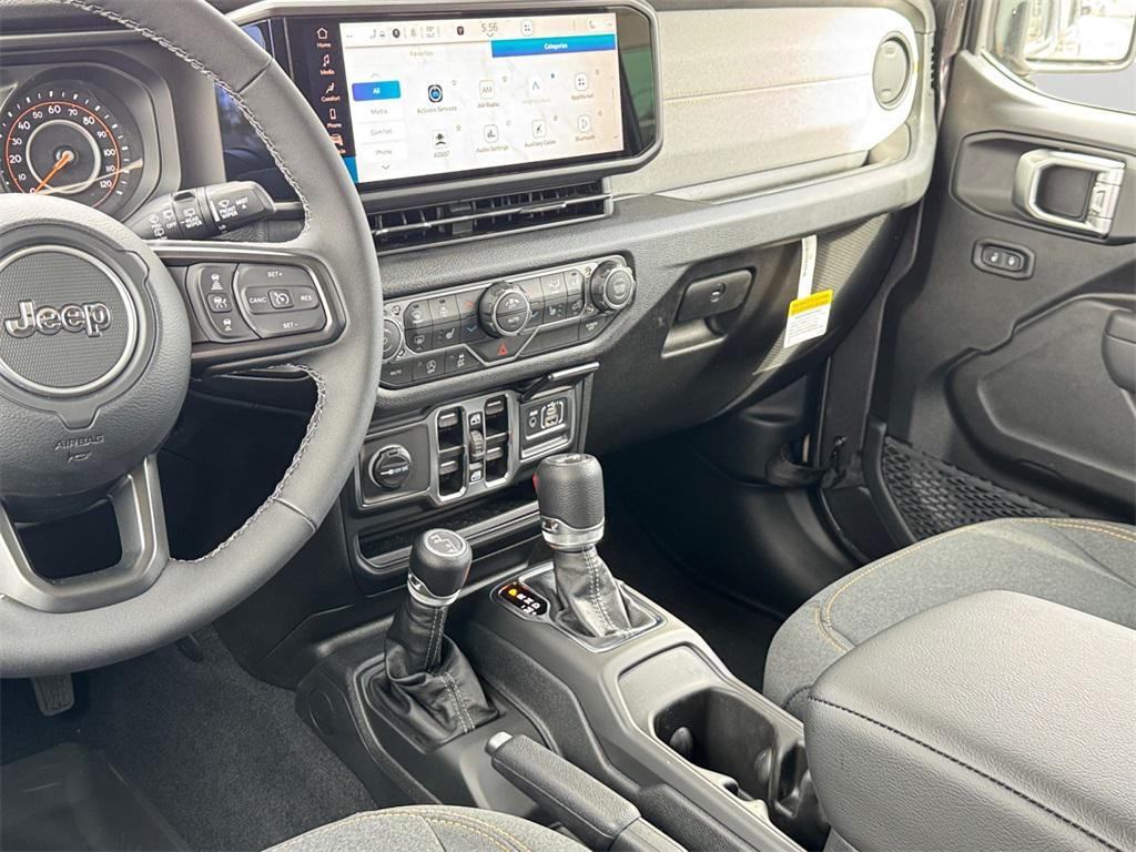 new 2025 Jeep Wrangler car, priced at $43,500