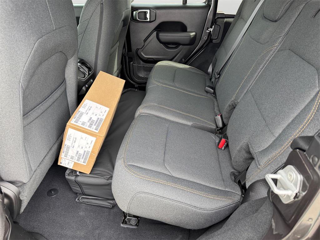 new 2025 Jeep Wrangler car, priced at $43,500