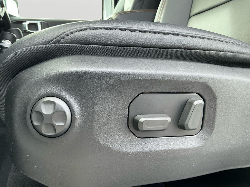 new 2026 Jeep Wrangler car, priced at $58,000