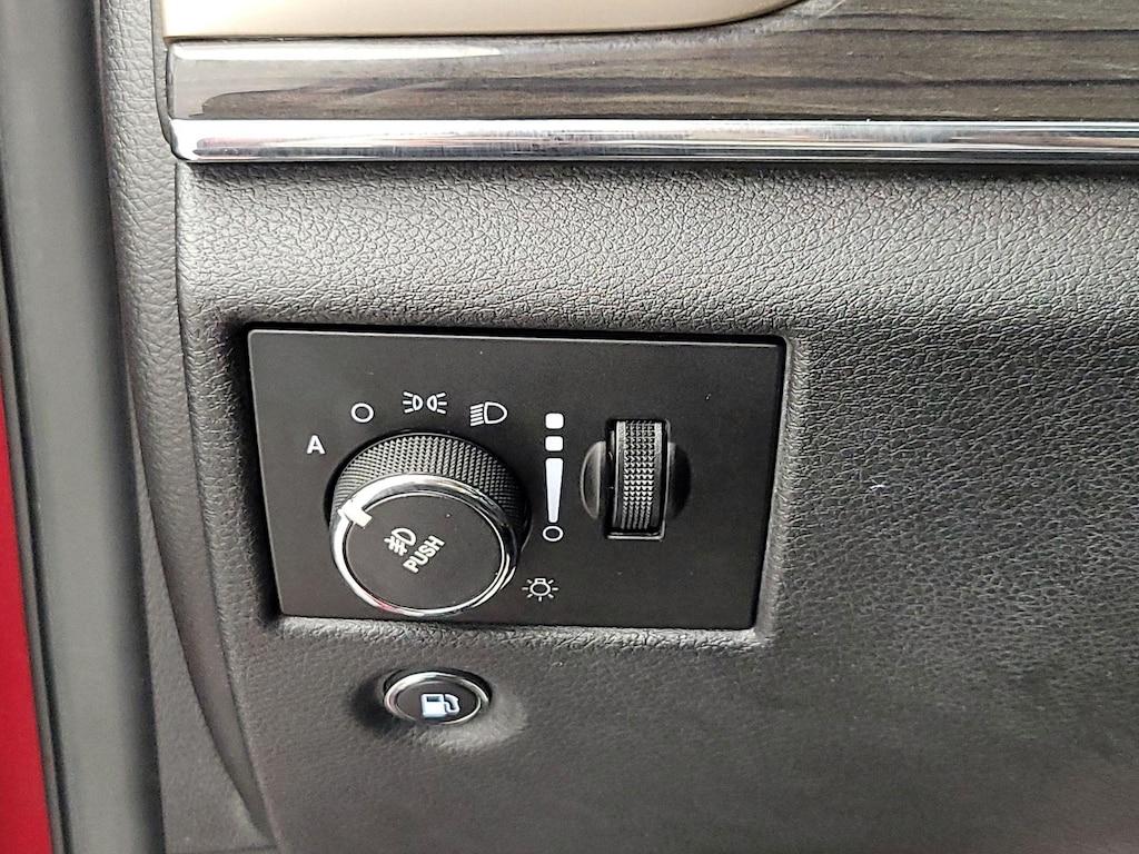 used 2014 Jeep Grand Cherokee car, priced at $21,998