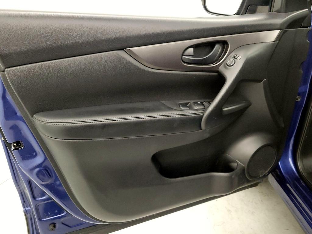 used 2020 Nissan Rogue Sport car, priced at $13,998