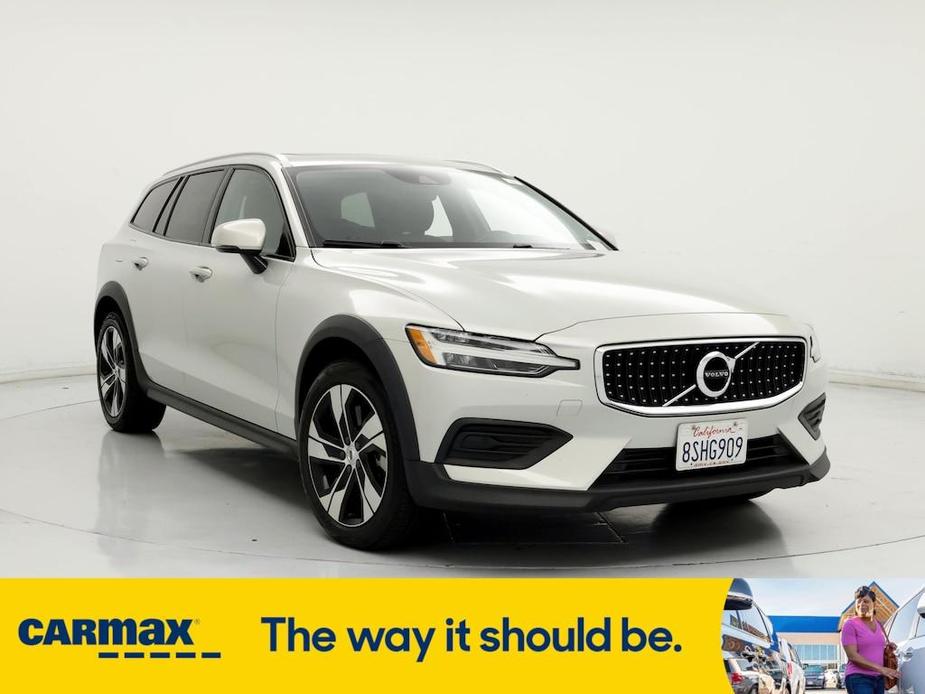 used 2020 Volvo V60 Cross Country car, priced at $29,998