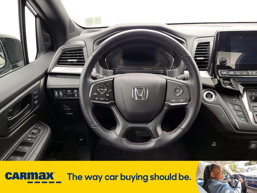 used 2023 Honda Odyssey car, priced at $38,998