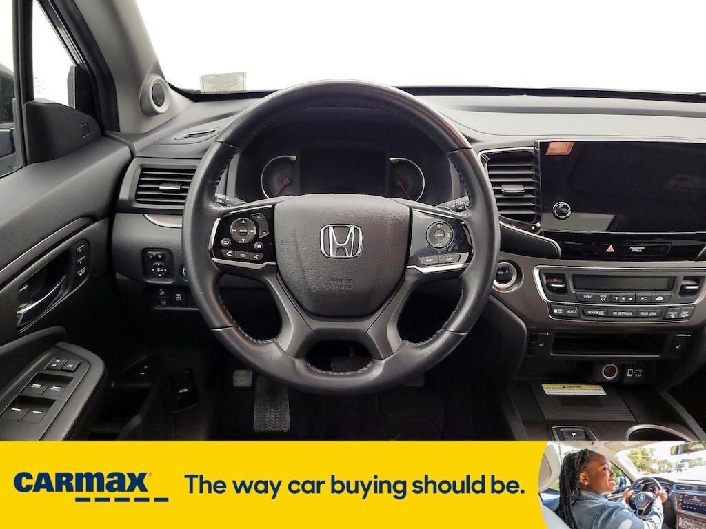 used 2022 Honda Pilot car, priced at $33,998