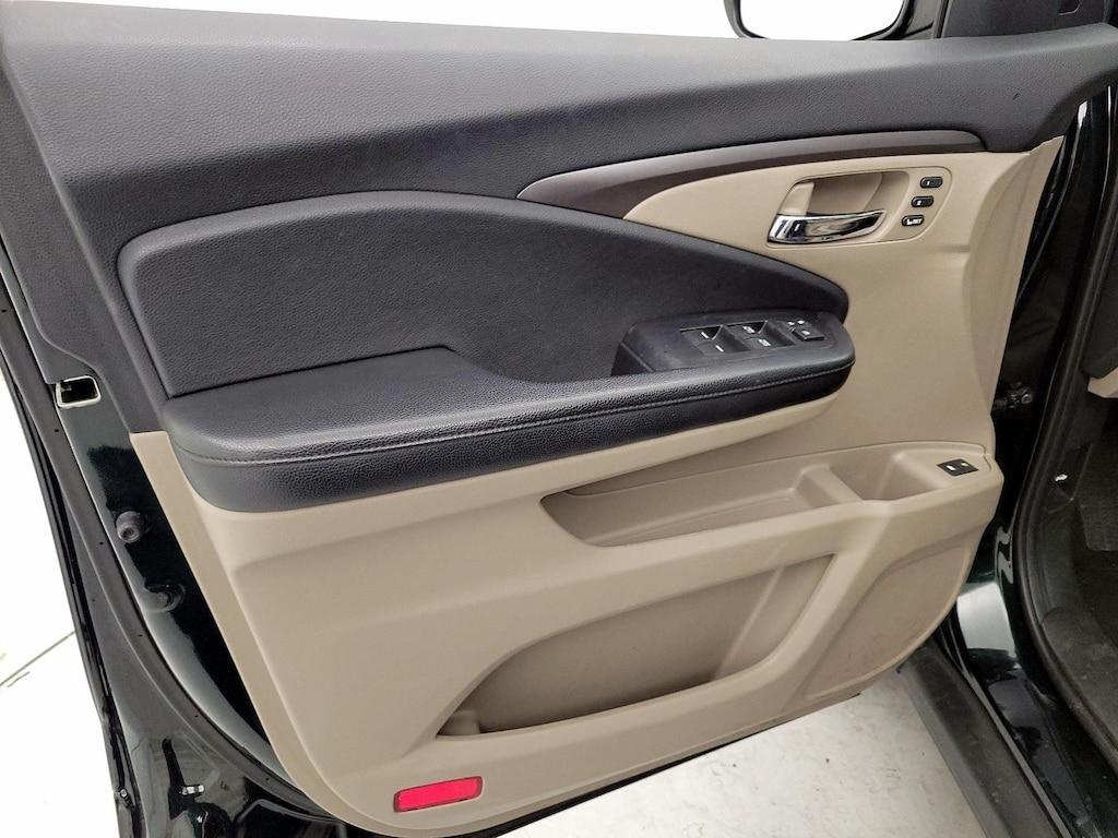 used 2019 Honda Pilot car, priced at $28,998