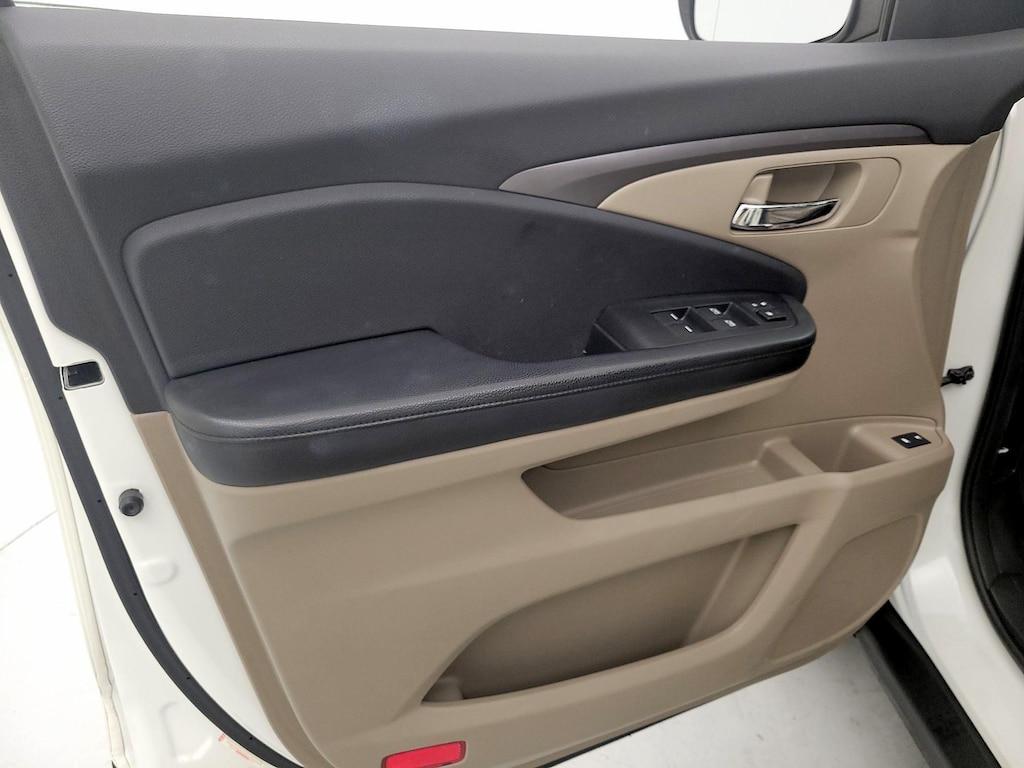 used 2016 Honda Pilot car, priced at $21,998
