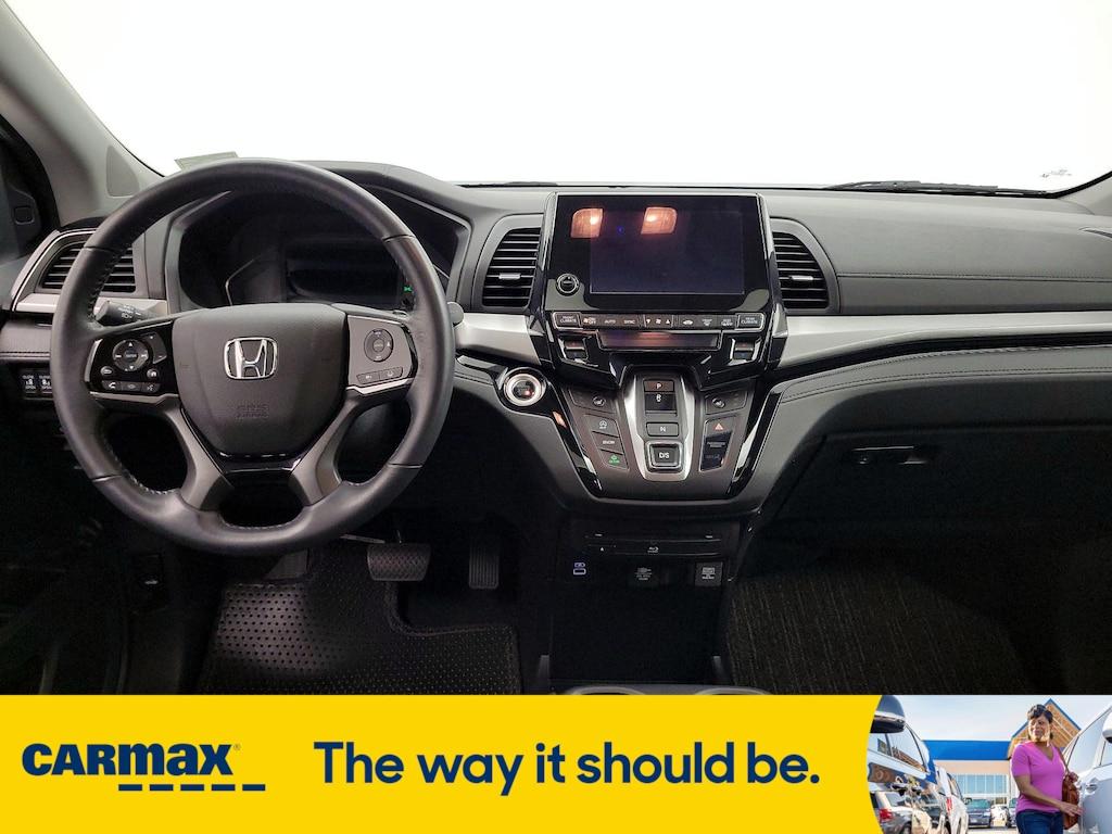 used 2023 Honda Odyssey car, priced at $42,998