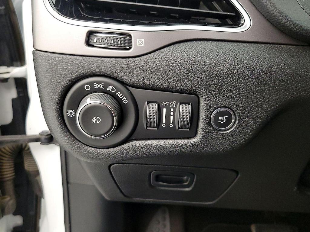 used 2019 Jeep Cherokee car, priced at $16,998