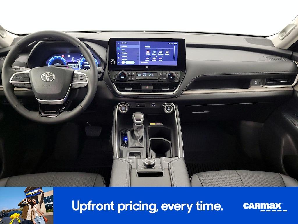 used 2025 Toyota Grand Highlander car, priced at $56,998