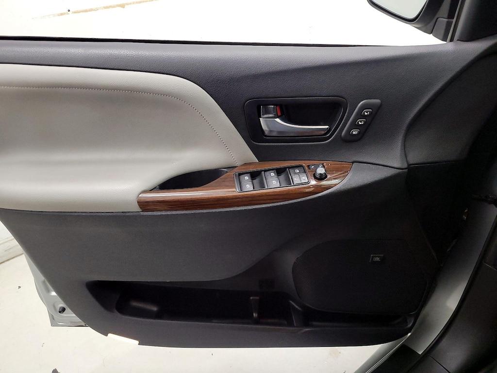 used 2020 Toyota Sienna car, priced at $39,998