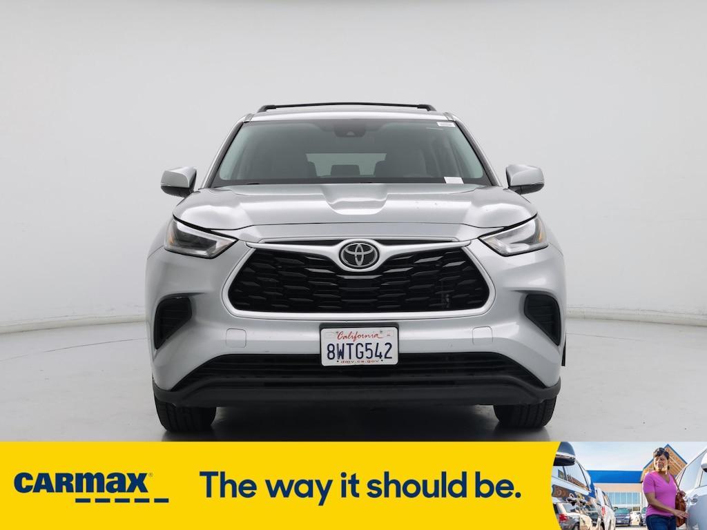 used 2021 Toyota Highlander car, priced at $25,998