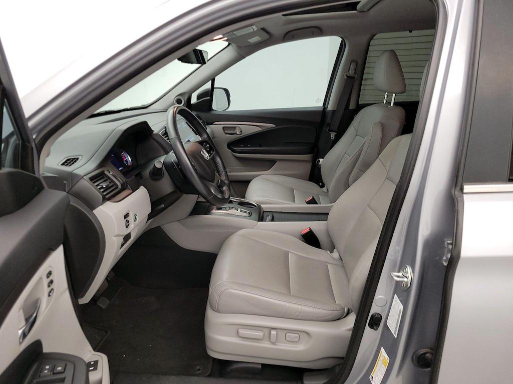 used 2022 Honda Pilot car, priced at $33,998