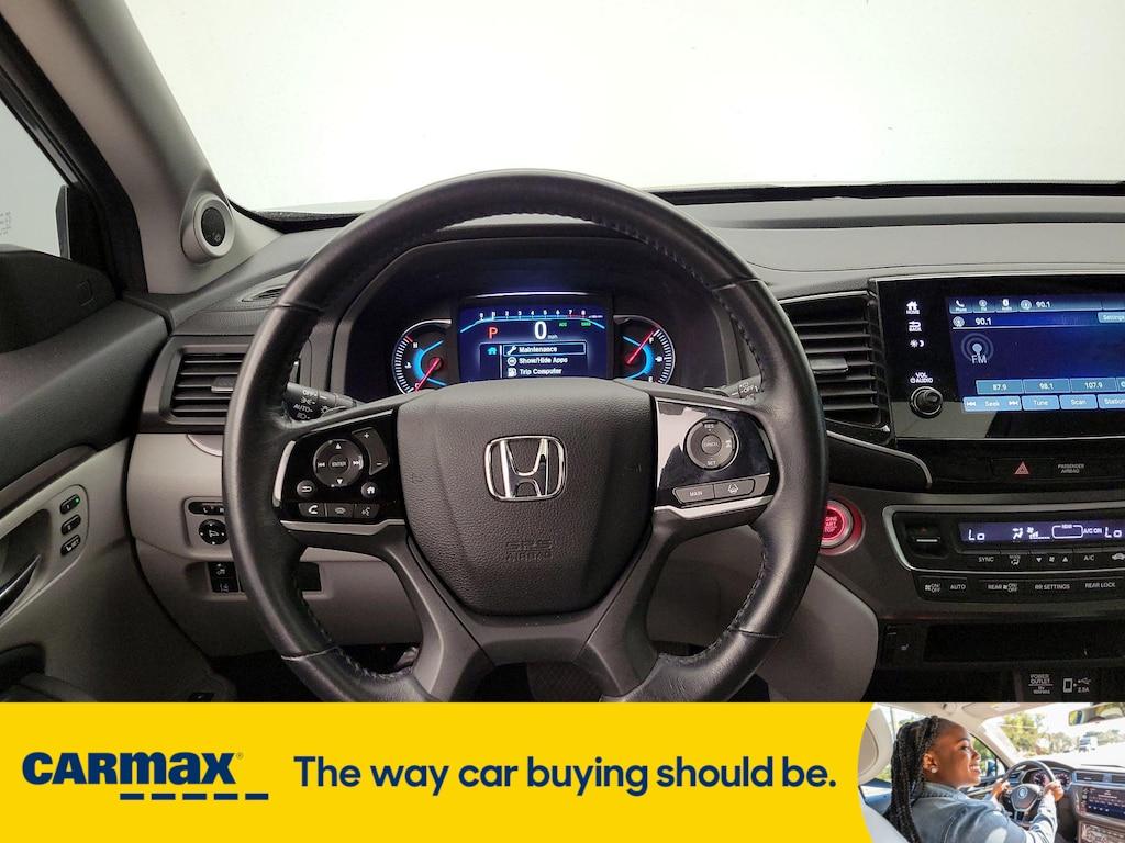 used 2022 Honda Pilot car, priced at $33,998