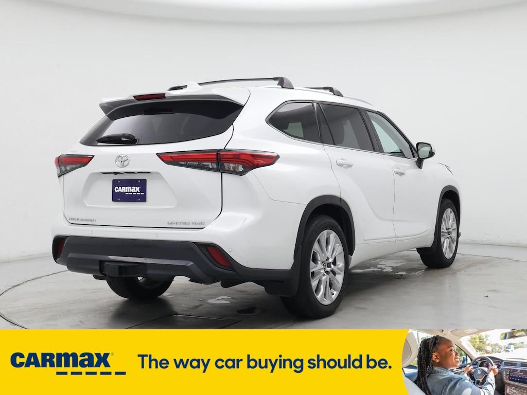 used 2023 Toyota Highlander car, priced at $42,998