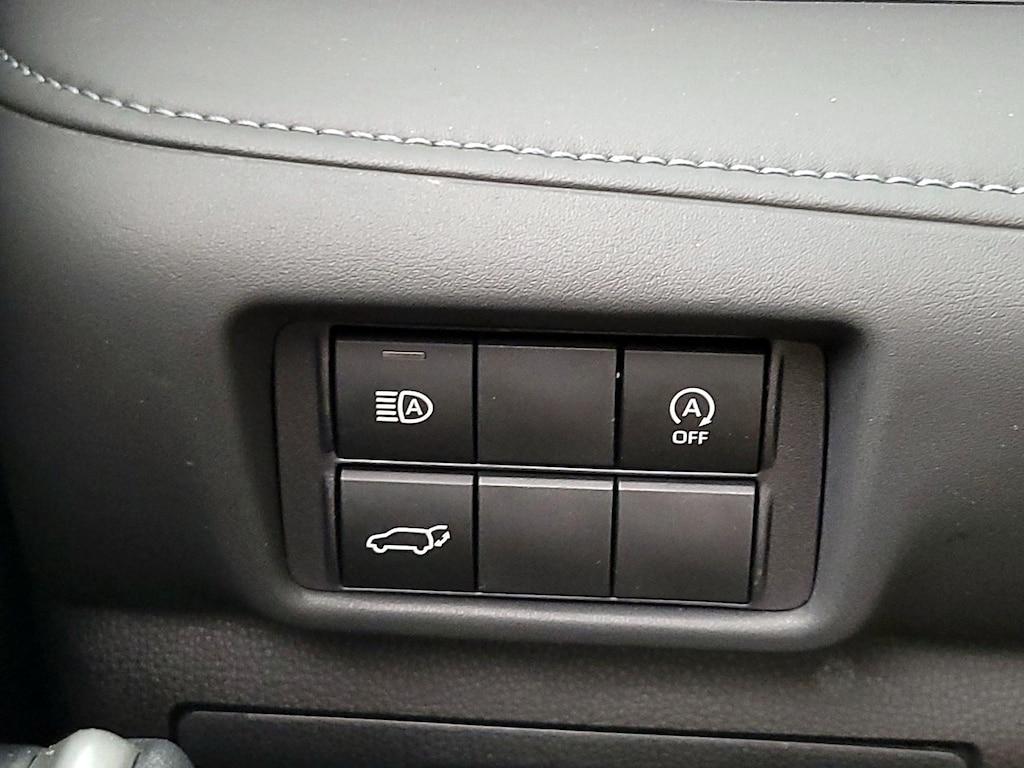 used 2024 Toyota Highlander car, priced at $42,998