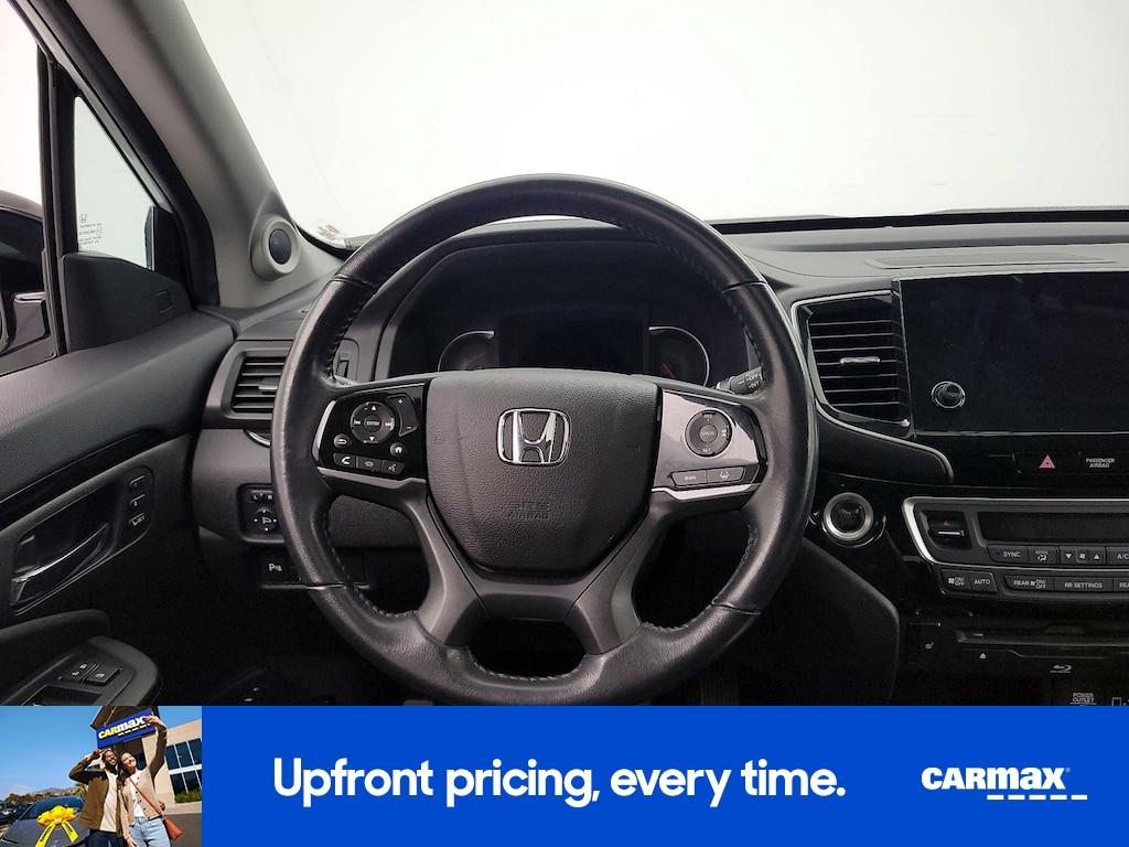 used 2022 Honda Pilot car, priced at $32,998