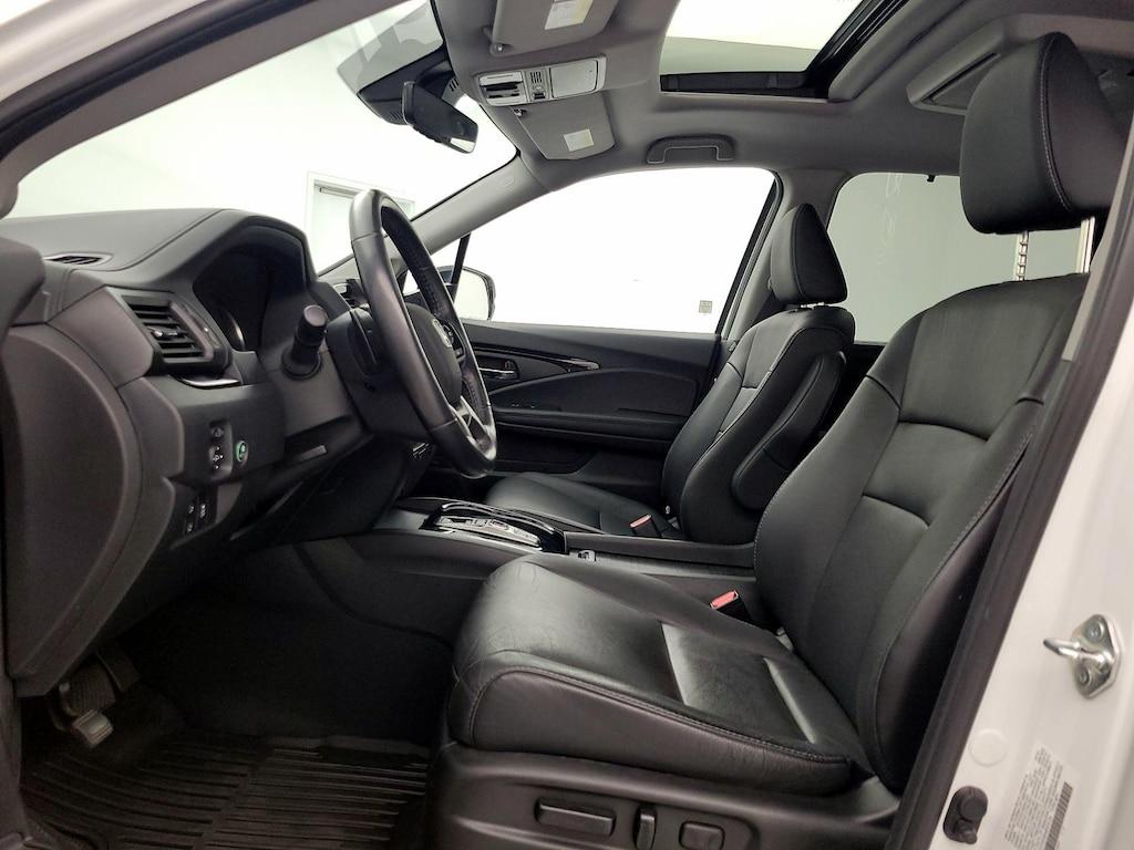 used 2022 Honda Pilot car, priced at $32,998