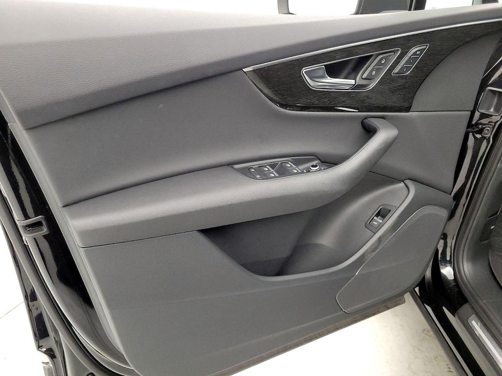 used 2022 Audi Q7 car, priced at $44,998