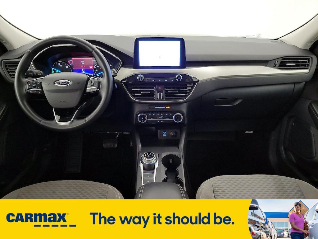 used 2022 Ford Escape car, priced at $24,998