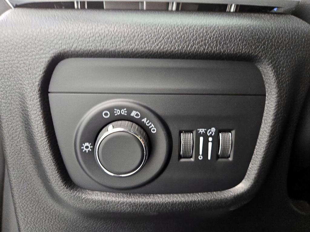 used 2025 Jeep Grand Cherokee car, priced at $34,998