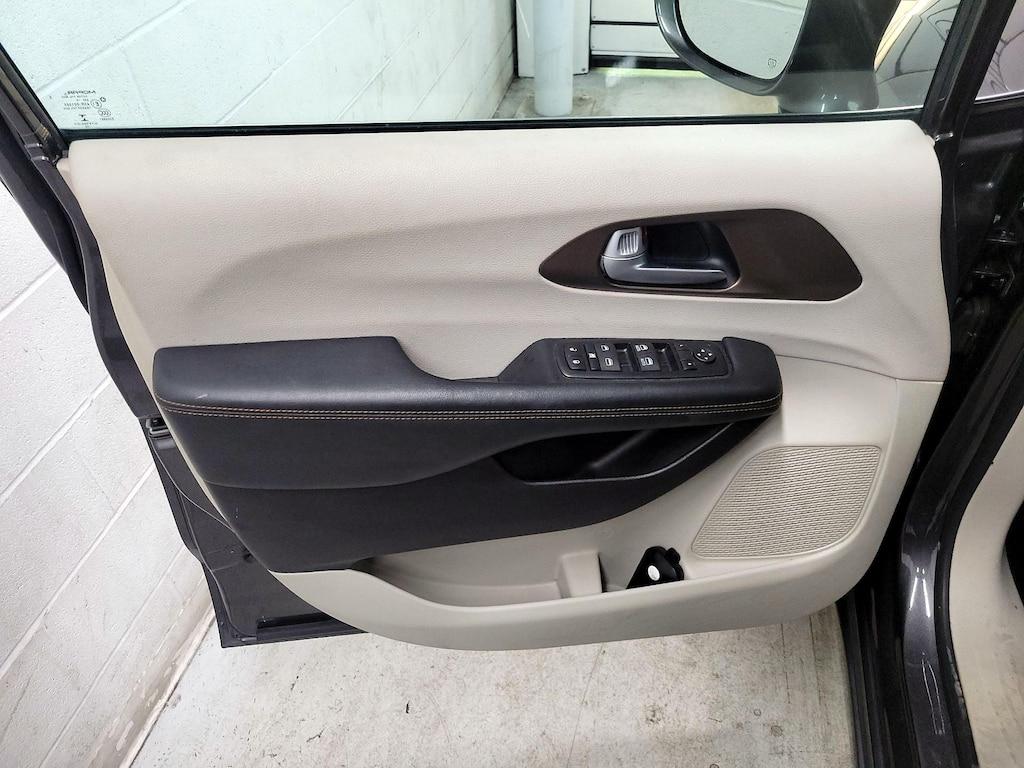 used 2017 Chrysler Pacifica car, priced at $17,998