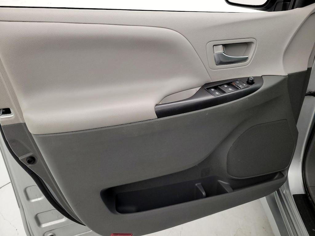 used 2020 Toyota Sienna car, priced at $30,998