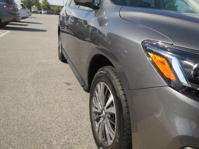 used 2018 Nissan Pathfinder car, priced at $19,755