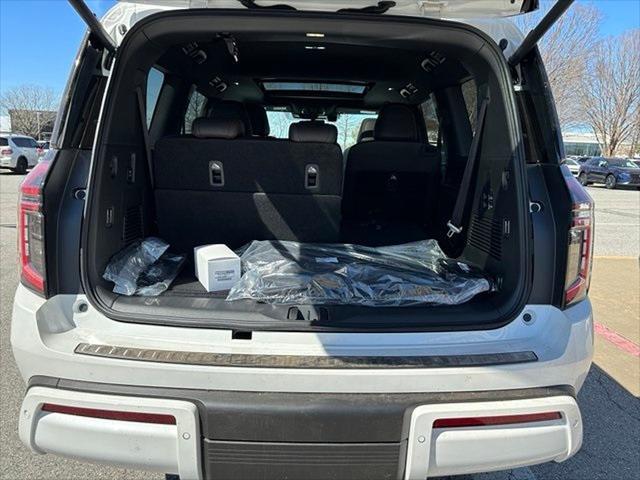 new 2025 Nissan Armada car, priced at $76,277