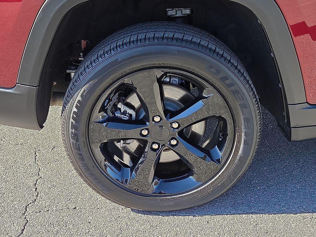 used 2024 Jeep Grand Cherokee L car, priced at $39,487