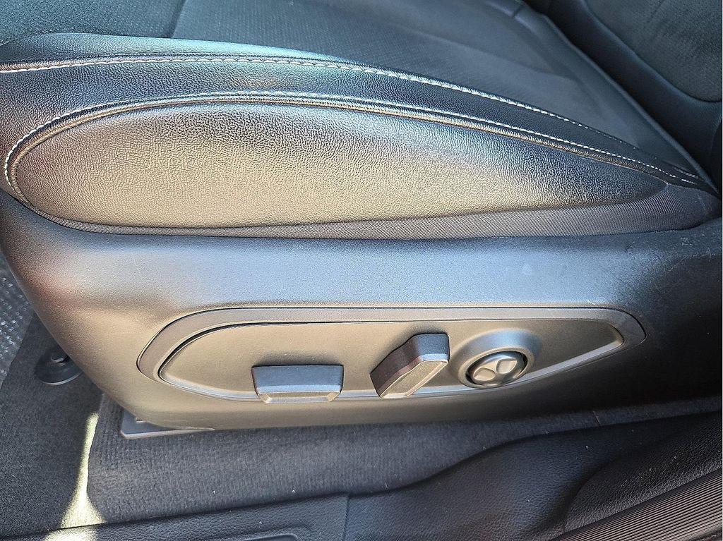 used 2024 Jeep Grand Cherokee L car, priced at $39,487