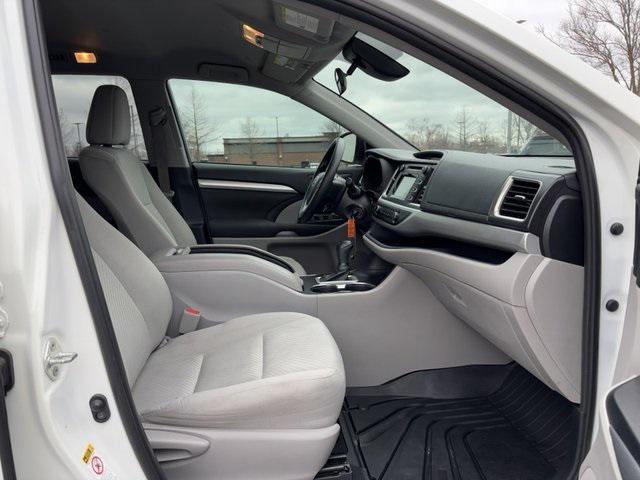 used 2019 Toyota Highlander car, priced at $23,794