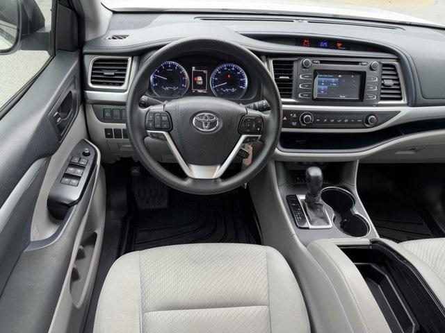 used 2019 Toyota Highlander car, priced at $23,794