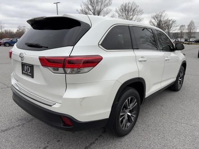 used 2019 Toyota Highlander car, priced at $23,794