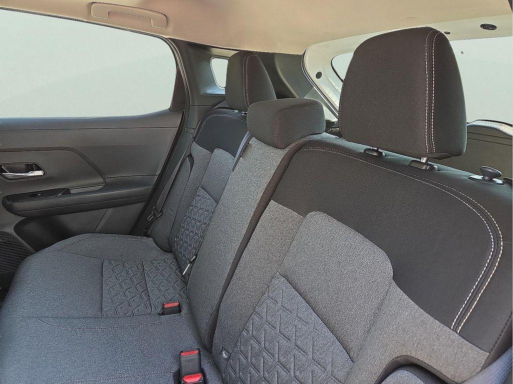 new 2025 Nissan Kicks car, priced at $27,501