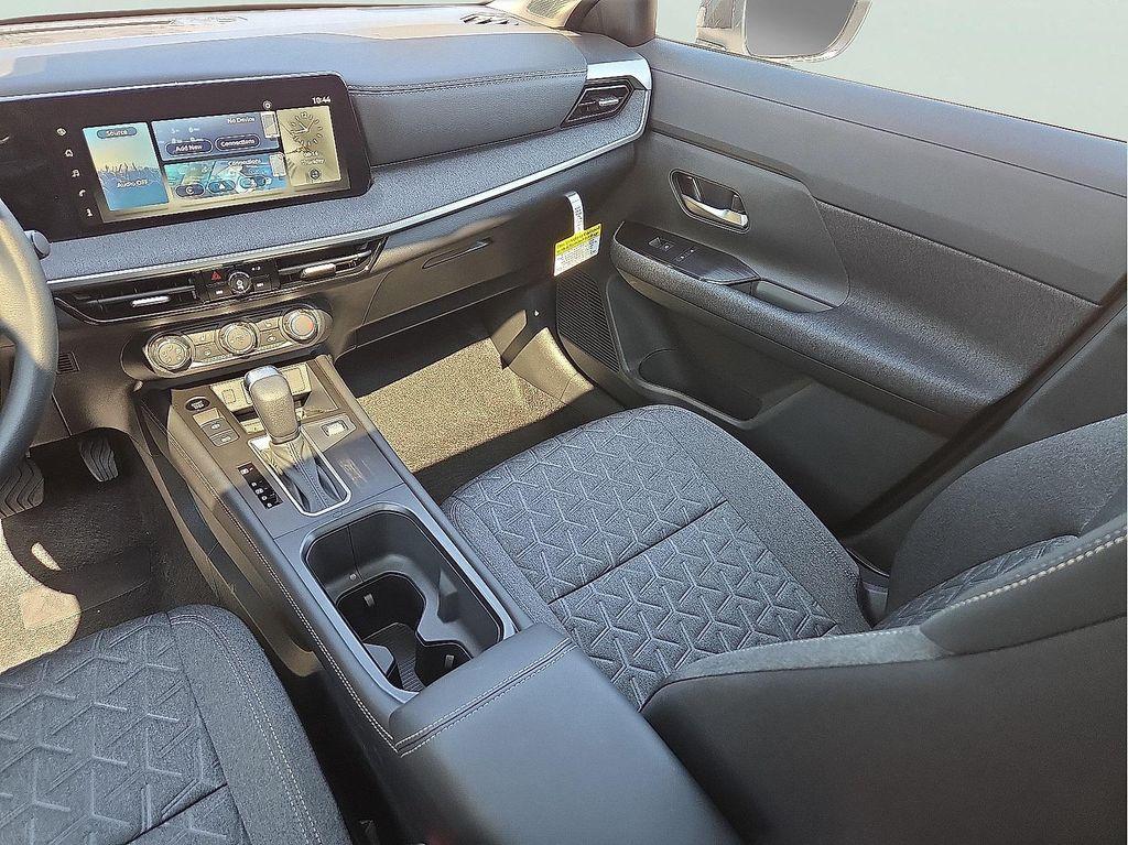 new 2025 Nissan Kicks car, priced at $27,501