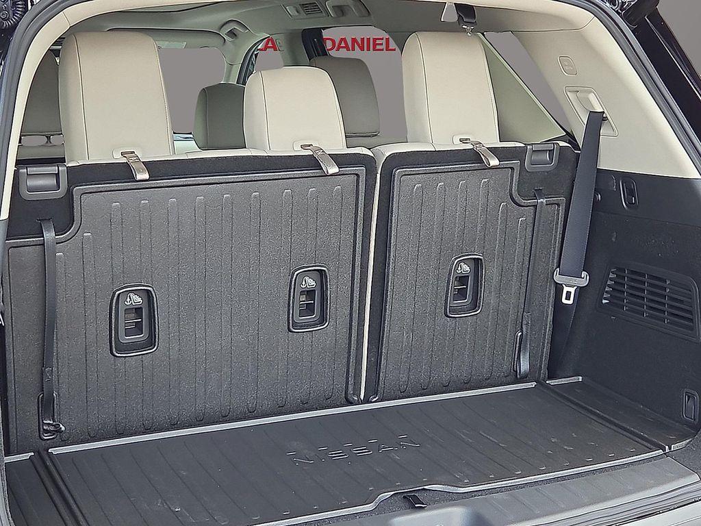 new 2025 Nissan Pathfinder car, priced at $41,212