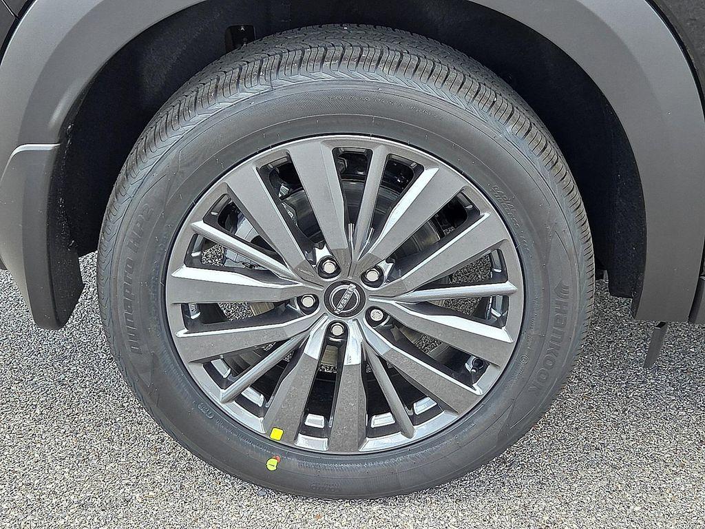 new 2025 Nissan Pathfinder car, priced at $41,212